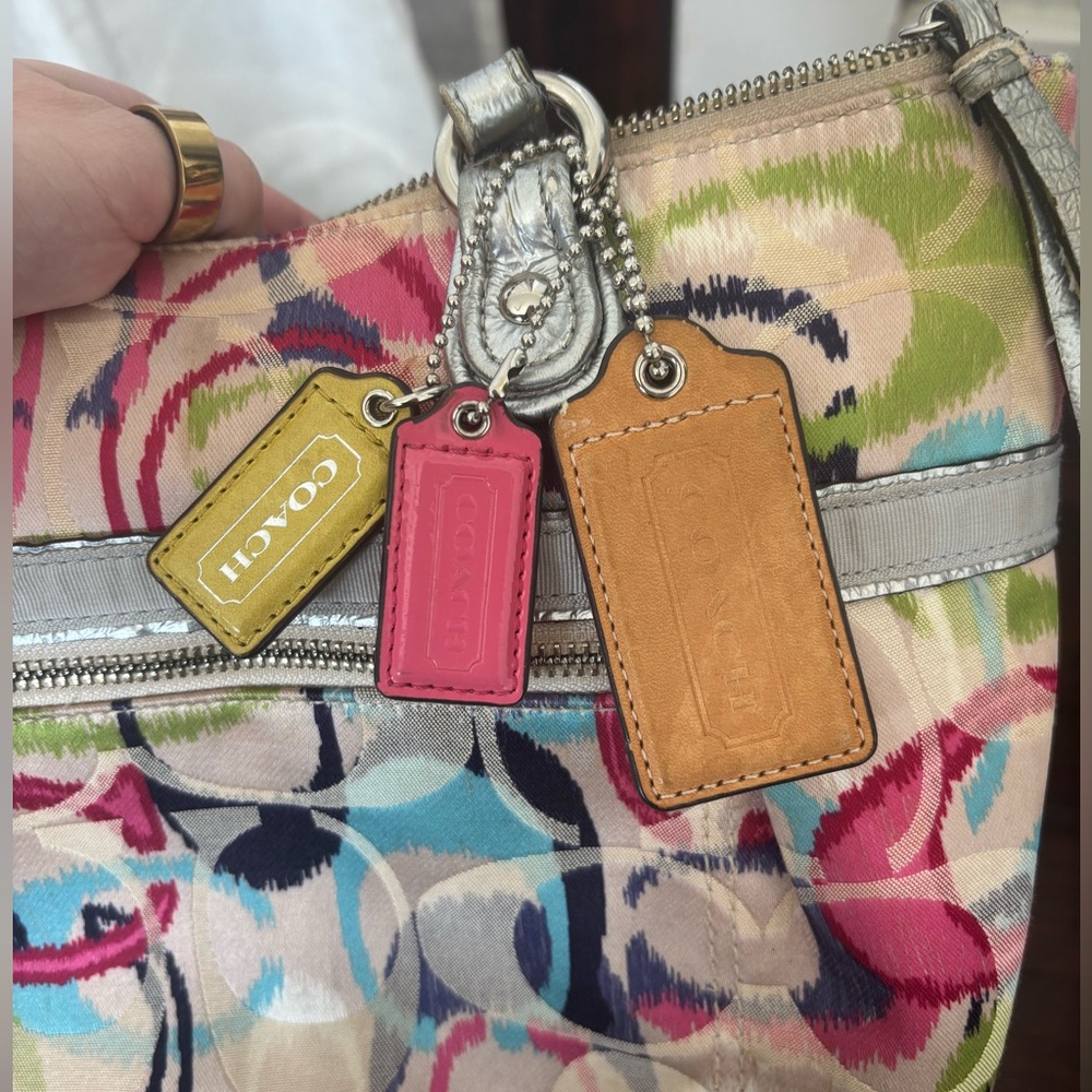 Coach Poppy Vintage Tote - Picture 5 of 9